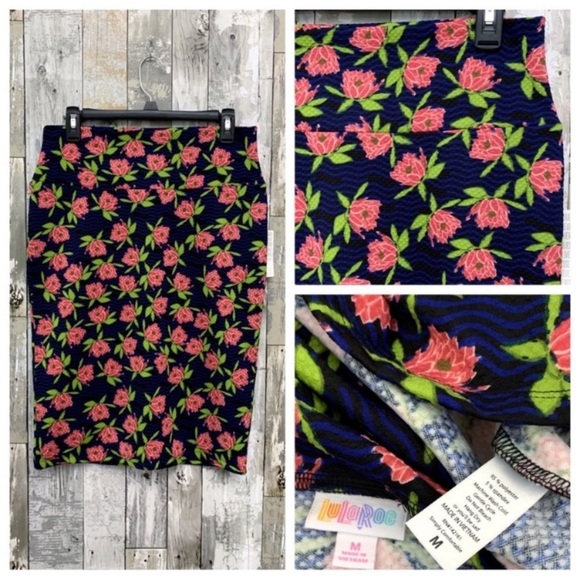 LuLaRoe | Skirts | Med Nwt Lularoe Graphic Cassie Pencil Skirt Pink ...